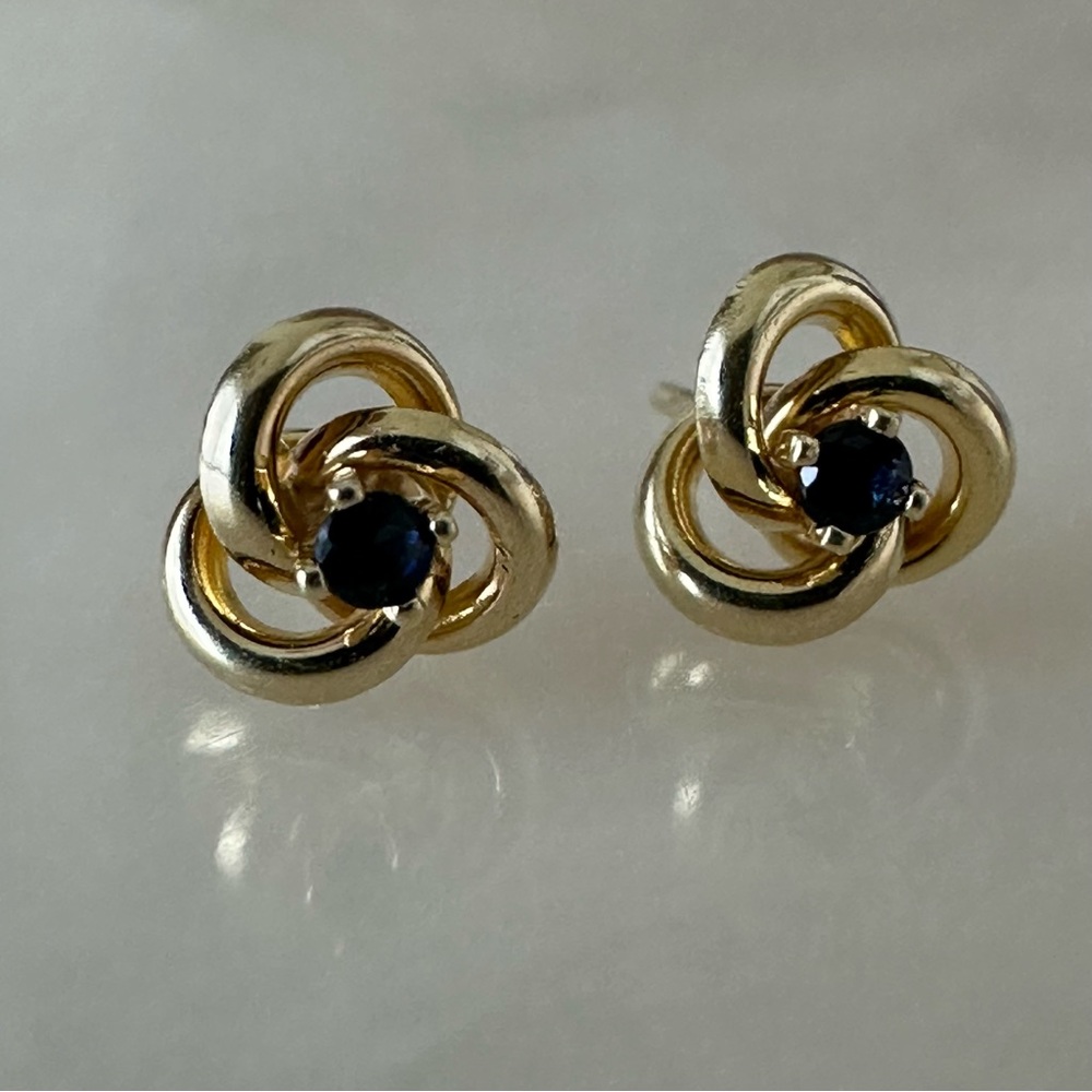 14k Solid Gold Spinel Knot Stud Earrings
